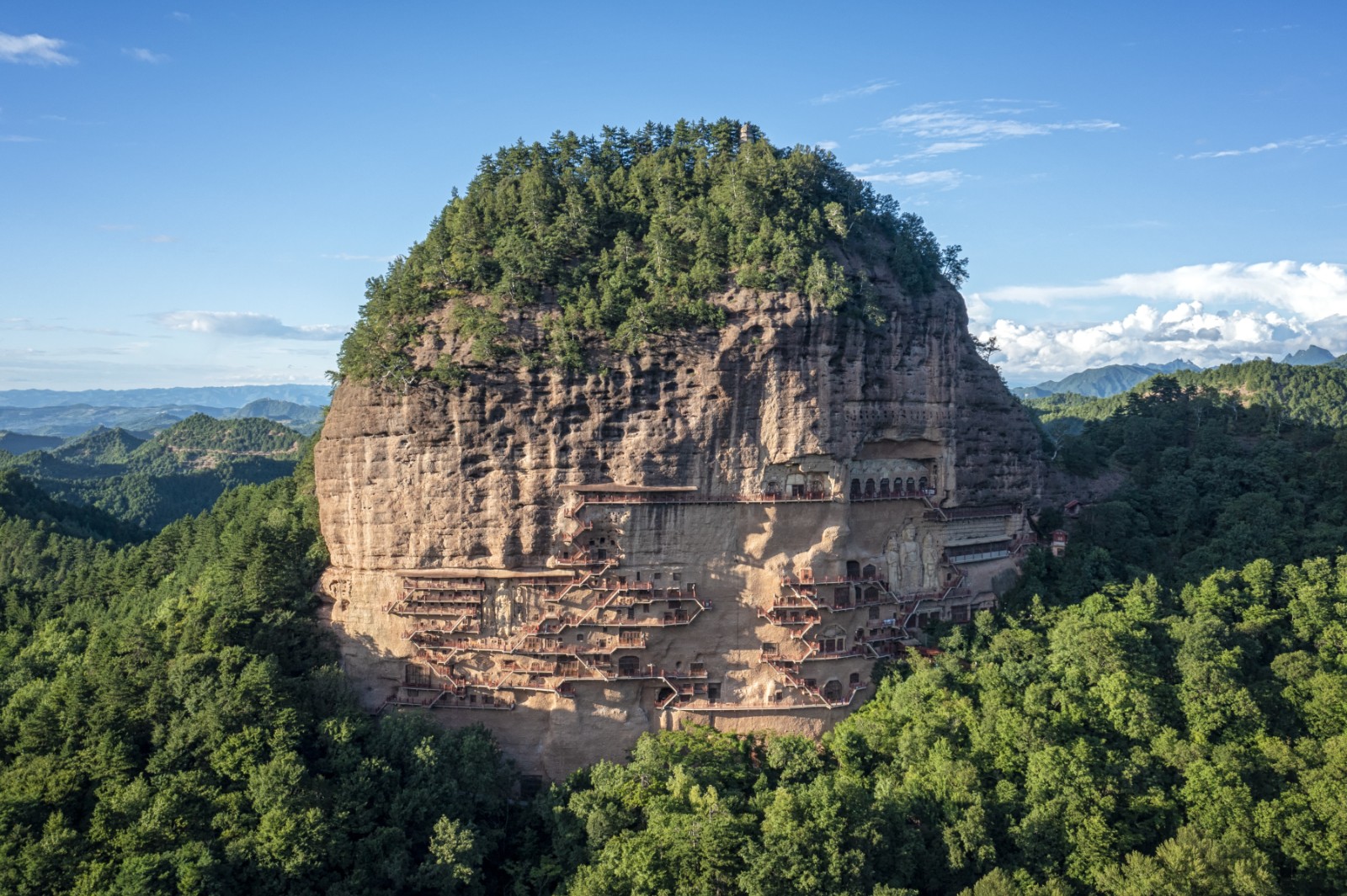 世界文化遺產中國麥積山石窟趙曉宇攝影.jpg